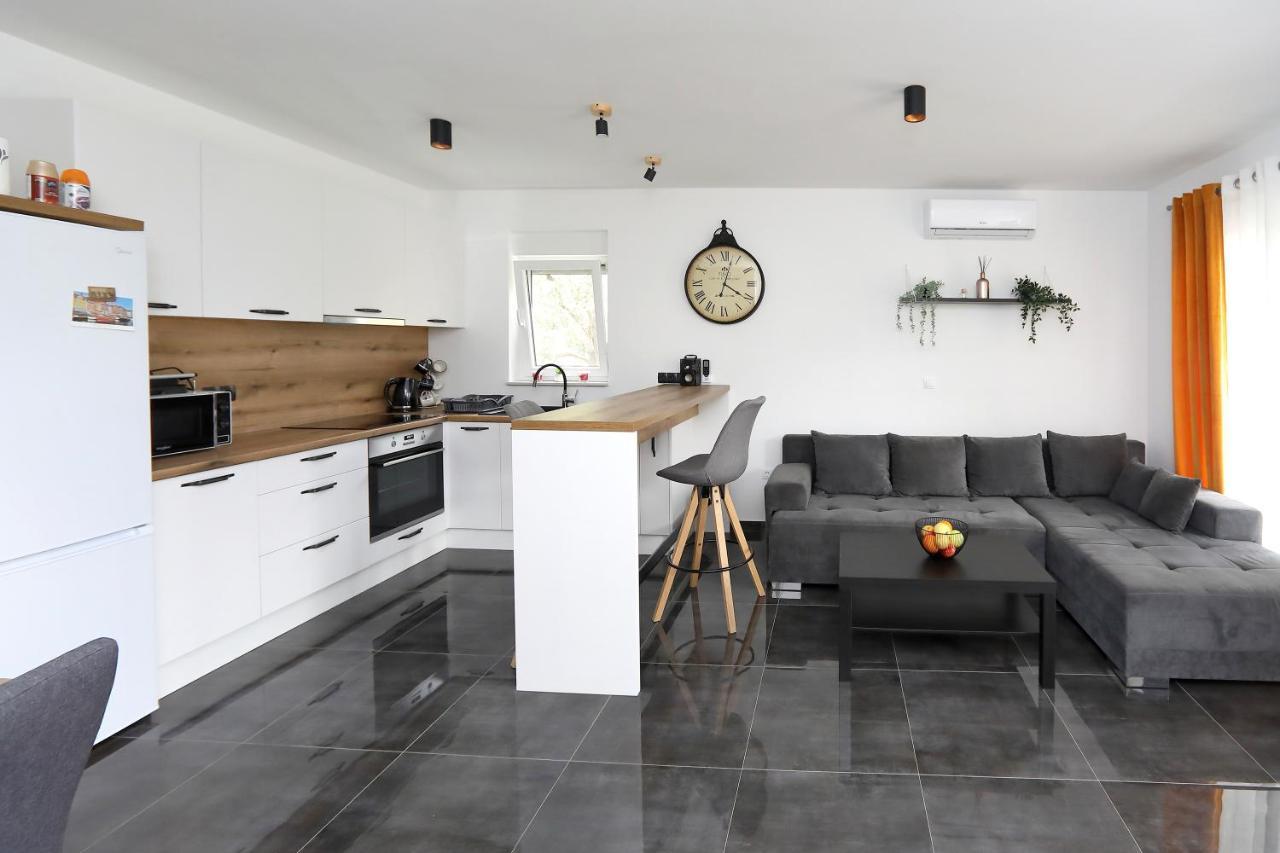 Apartman Kero Bibinje Buitenkant foto